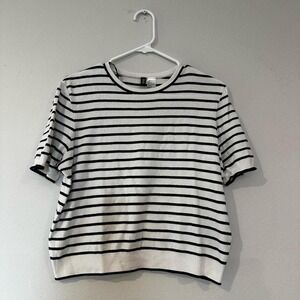 H&M Black and white stripe short sleeve sweater Size Large.
